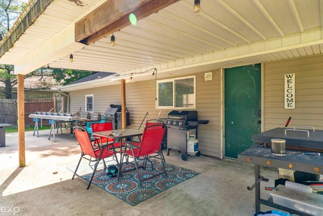 1533 Galbraith Line Road, Fremont Twp, MI 48097