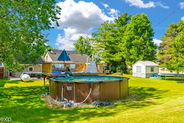 1533 Galbraith Line Road, Fremont Twp, MI 48097