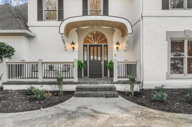 2230 Huntingdon Court, Gainesville, GA 30506