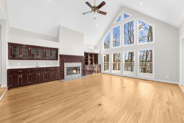 2230 Huntingdon Court, Gainesville, GA 30506