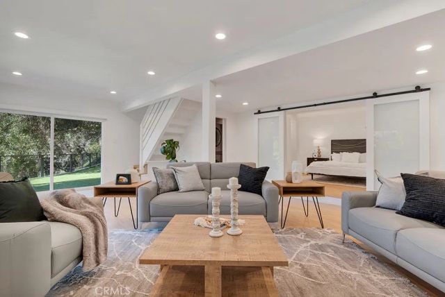 21670 Encina Road, Topanga, CA 90290