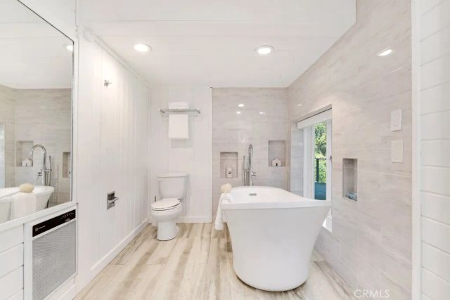 21670 Encina Road, Topanga, CA 90290