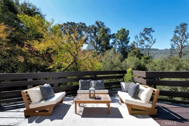 21670 Encina Road, Topanga, CA 90290