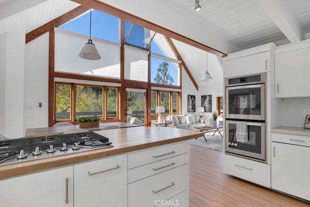 21670 Encina Road, Topanga, CA 90290