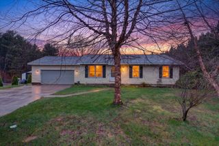 18177 Yuma Court, Ferrysburg City, MI 49456
