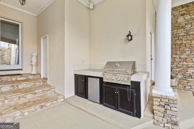 3020 Pinot Noir Way, Braselton, GA 30517