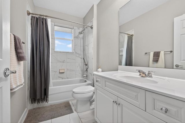 2910 NW Treviso Circle, Port St. Lucie, FL 34986