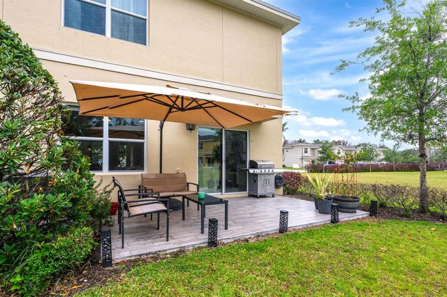 2910 NW Treviso Circle, Port St. Lucie, FL 34986