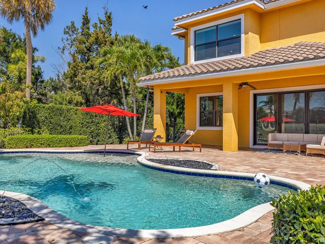 8256 Bradford Way, Parkland, FL 33076