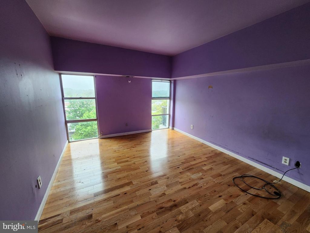 Image 15 of property listing at 6606 PARK HEIGHTS AVE #811, Baltimore, MD 21215