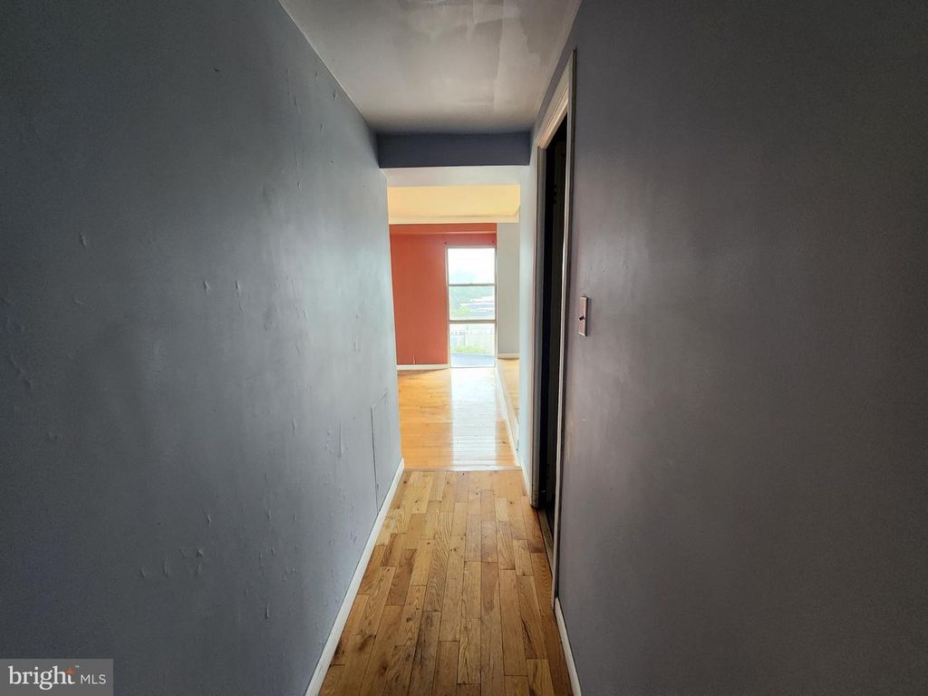 Image 19 of property listing at 6606 PARK HEIGHTS AVE #811, Baltimore, MD 21215