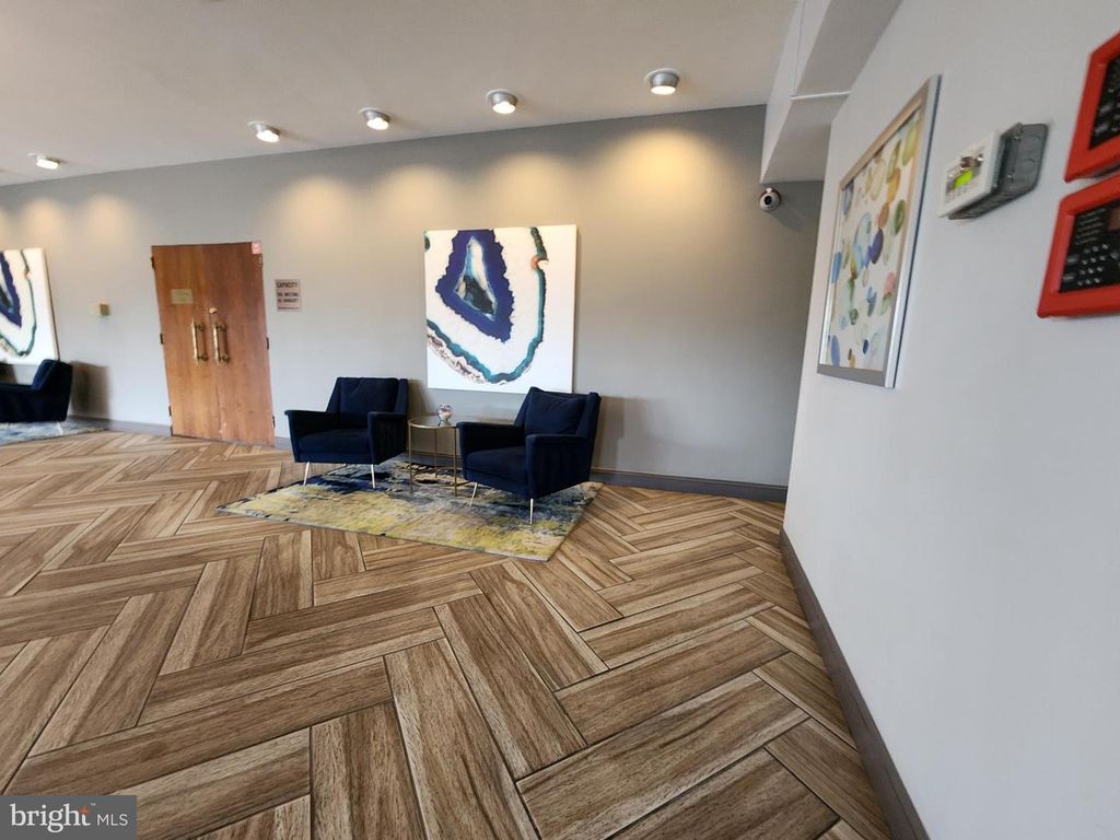 Image 3 of property listing at 6606 PARK HEIGHTS AVE #811, Baltimore, MD 21215