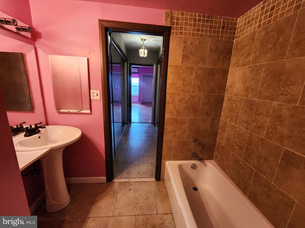 Image 30 of property listing at 6606 PARK HEIGHTS AVE #811, Baltimore, MD 21215