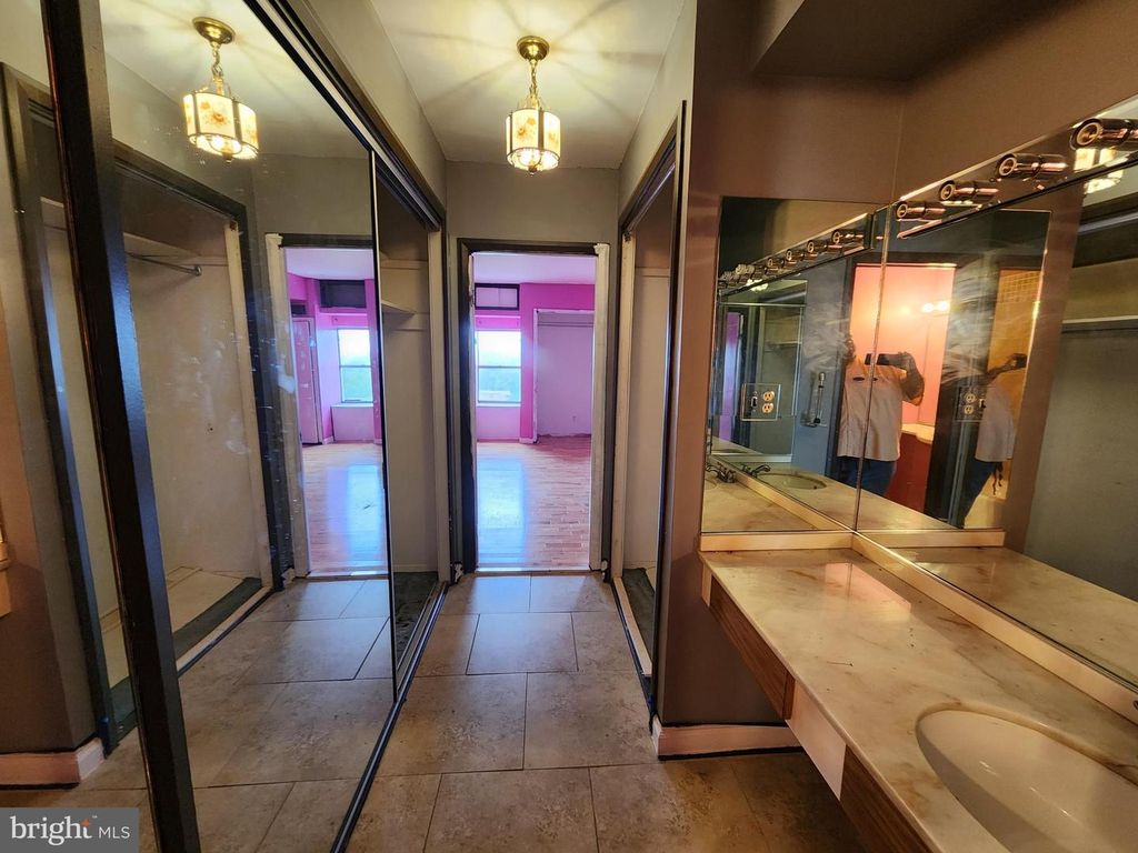 Image 31 of property listing at 6606 PARK HEIGHTS AVE #811, Baltimore, MD 21215