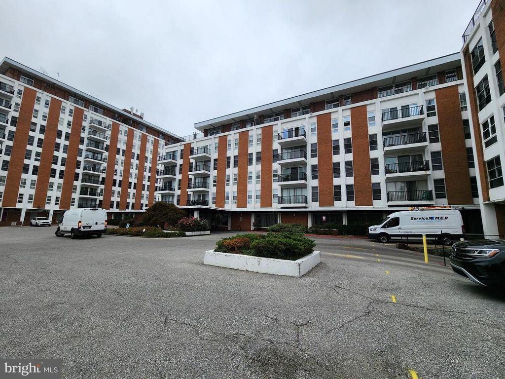 Image 35 of property listing at 6606 PARK HEIGHTS AVE #811, Baltimore, MD 21215