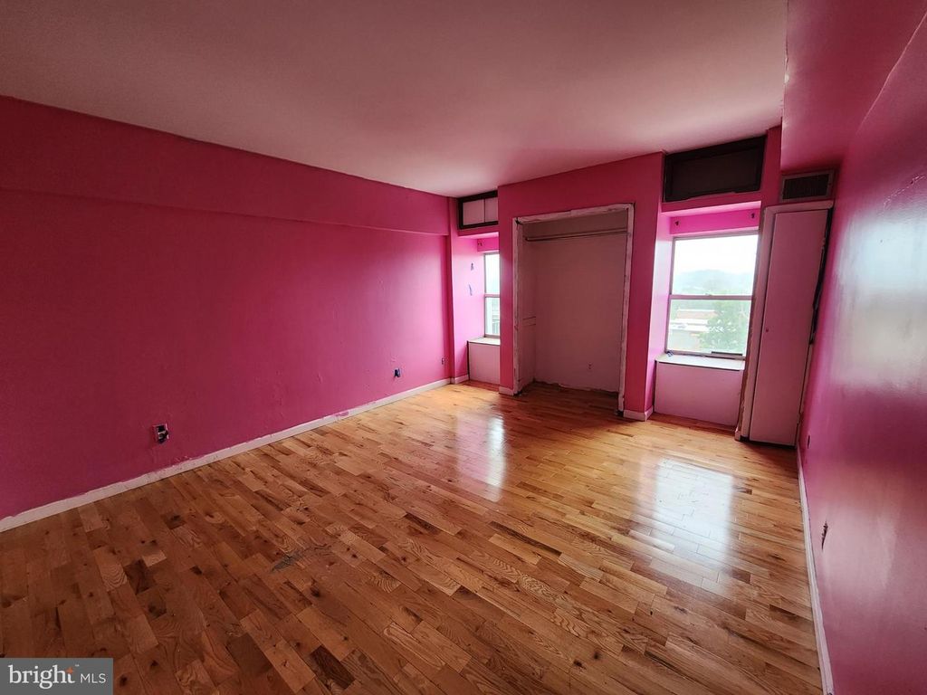 Image 42 of property listing at 6606 PARK HEIGHTS AVE #811, Baltimore, MD 21215