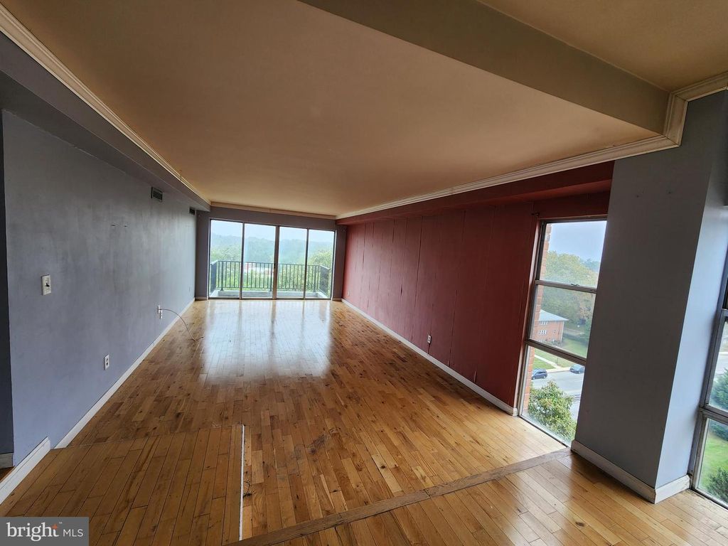 Image 43 of property listing at 6606 PARK HEIGHTS AVE #811, Baltimore, MD 21215
