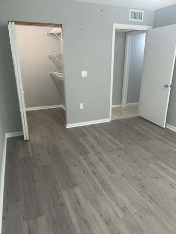 4820 N STATE ROAD 7 10103, Coconut Creek, FL 33073