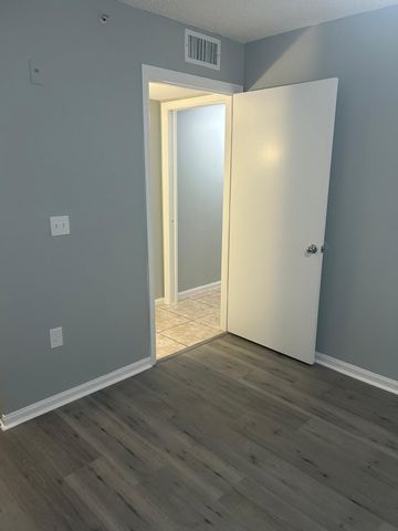 4820 N STATE ROAD 7 10103, Coconut Creek, FL 33073