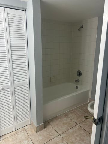 4820 N STATE ROAD 7 10103, Coconut Creek, FL 33073