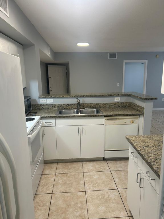 4820 N STATE ROAD 7 10103, Coconut Creek, FL 33073