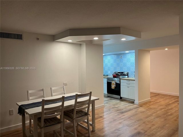 6917 Collins Ave 514, Miami Beach, FL 33141