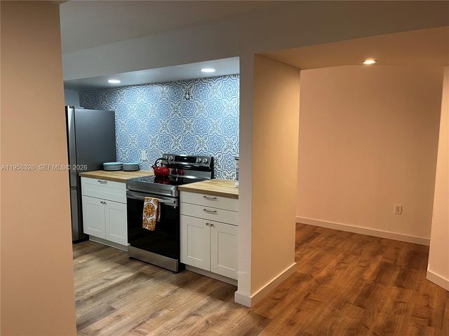 6917 Collins Ave 514, Miami Beach, FL 33141