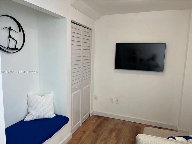 6917 Collins Ave 514, Miami Beach, FL 33141