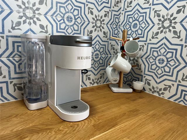 6917 Collins Ave 514, Miami Beach, FL 33141