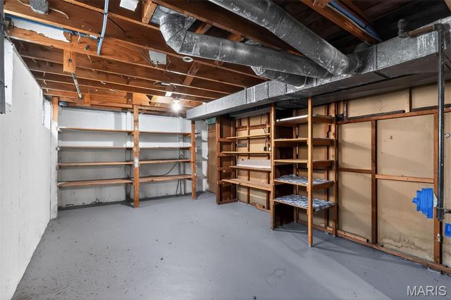 10213 Unicorn Drive, St Louis, MO 63137