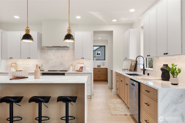 300 SE 208th Street, Bothell, WA 98012