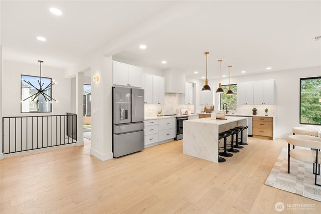 300 SE 208th Street, Bothell, WA 98012