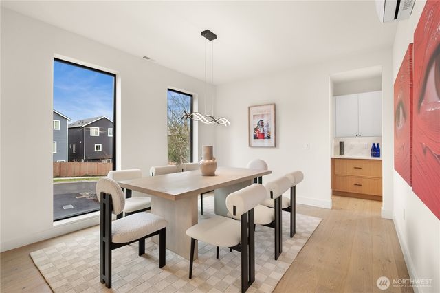 300 SE 208th Street, Bothell, WA 98012