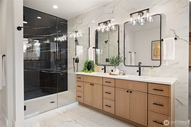 300 SE 208th Street, Bothell, WA 98012