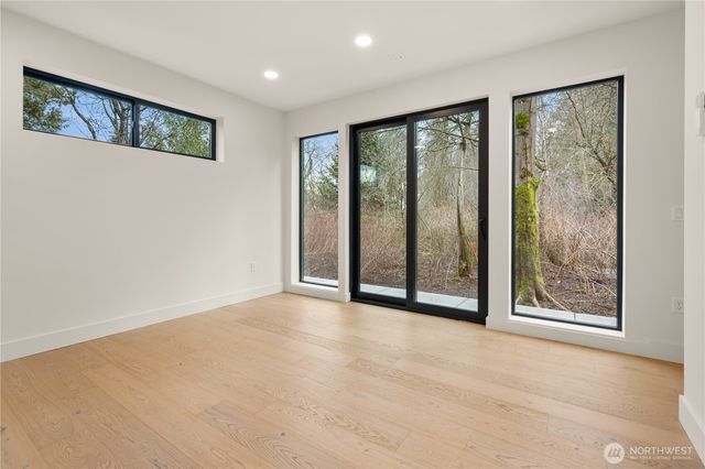 300 SE 208th Street, Bothell, WA 98012