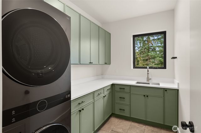 300 SE 208th Street, Bothell, WA 98012