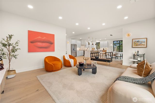 300 SE 208th Street, Bothell, WA 98012