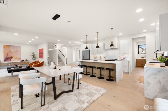 300 SE 208th Street, Bothell, WA 98012