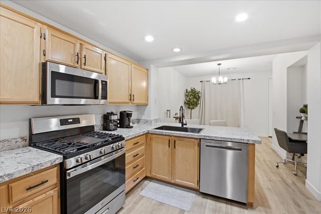10231 Deerfield Beach Avenue 102, Las Vegas, NV 89129