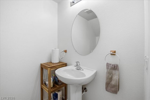 10231 Deerfield Beach Avenue 102, Las Vegas, NV 89129