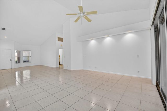 8812 Shoal Creek Lane, Boynton Beach, FL 33472