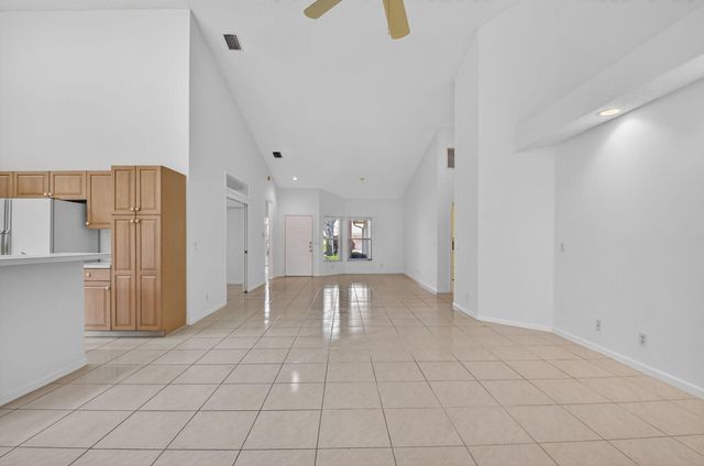 8812 Shoal Creek Lane, Boynton Beach, FL 33472