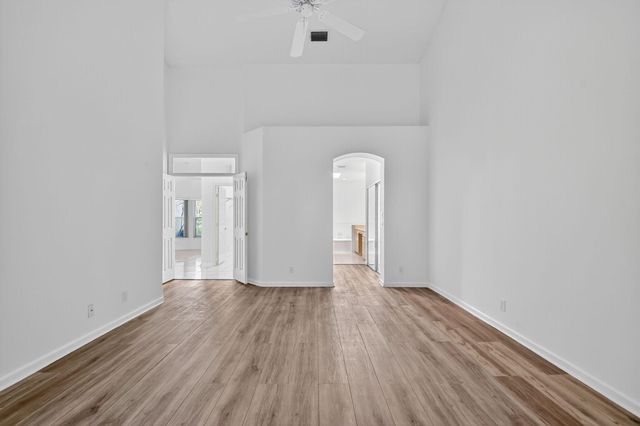 8812 Shoal Creek Lane, Boynton Beach, FL 33472