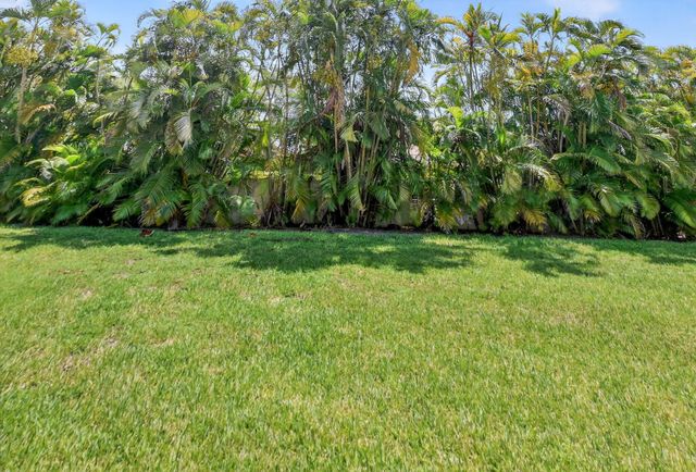 8812 Shoal Creek Lane, Boynton Beach, FL 33472