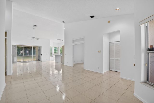 8812 Shoal Creek Lane, Boynton Beach, FL 33472