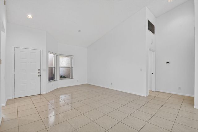 8812 Shoal Creek Lane, Boynton Beach, FL 33472