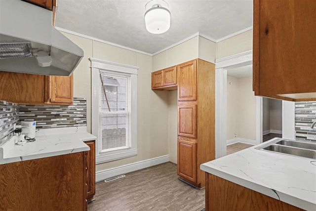 124 Lathrop Avenue, Battle Creek, MI 49014