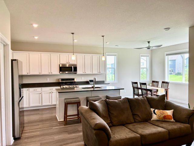 9931 Bluebird Street NW, Coon Rapids, MN 55433