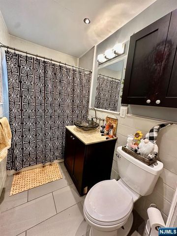 303 Shaler Boulevard, Ridgefield, NJ 07657