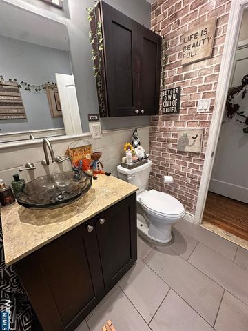 303 Shaler Boulevard, Ridgefield, NJ 07657